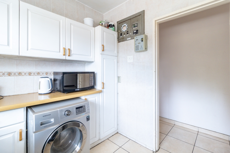 To Let 3 Bedroom Property for Rent in Rondebosch Western Cape